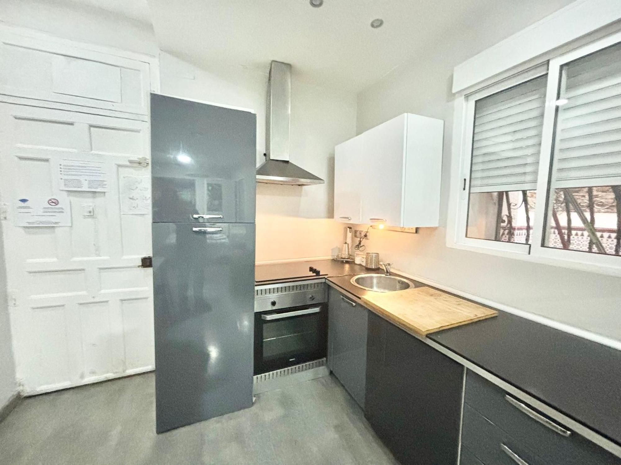 Centro Ferrocarril 2 Metro Delicias Apartment Madrid Luaran gambar