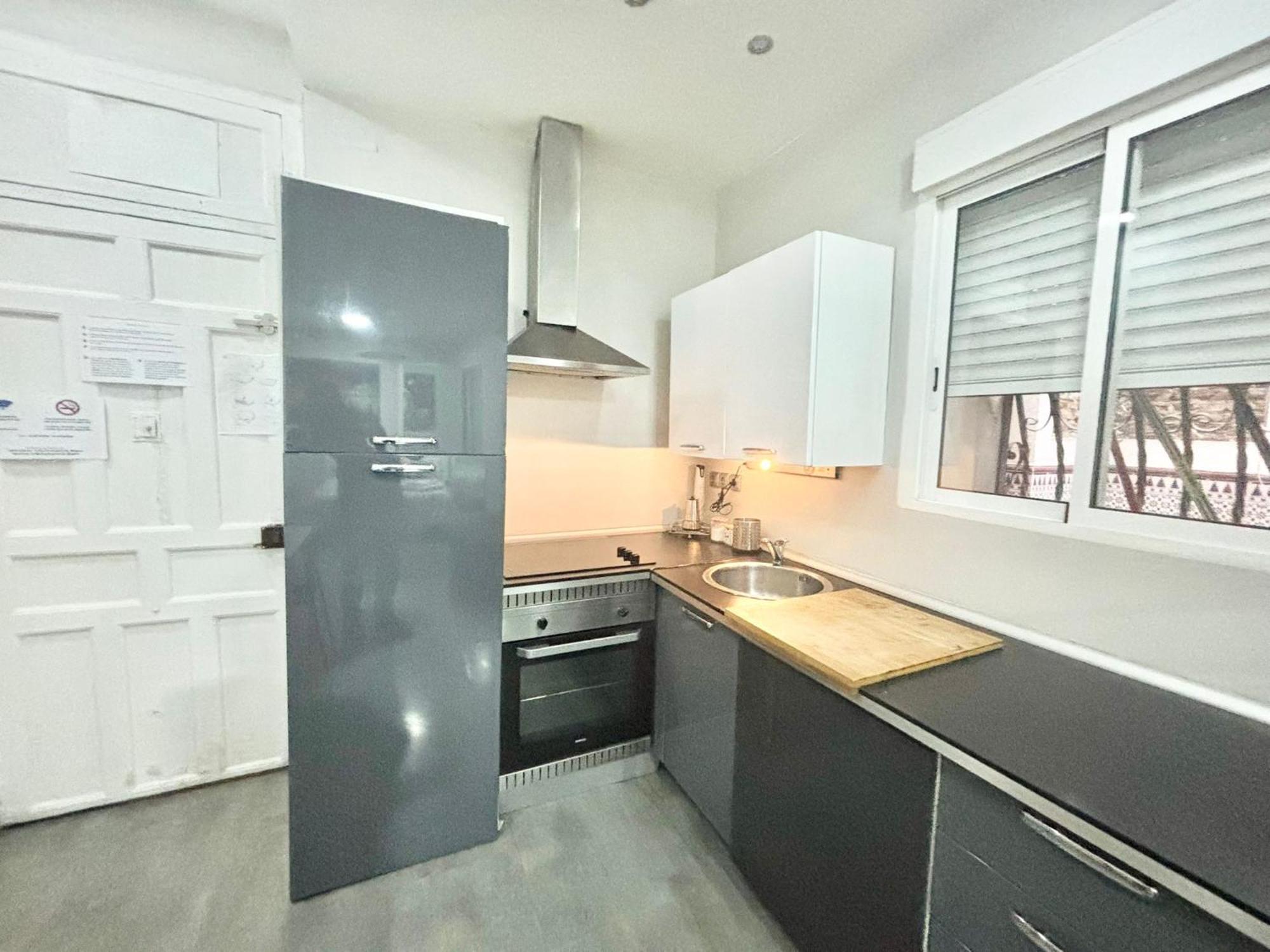 Centro Ferrocarril 2 Metro Delicias Apartment Madrid Luaran gambar