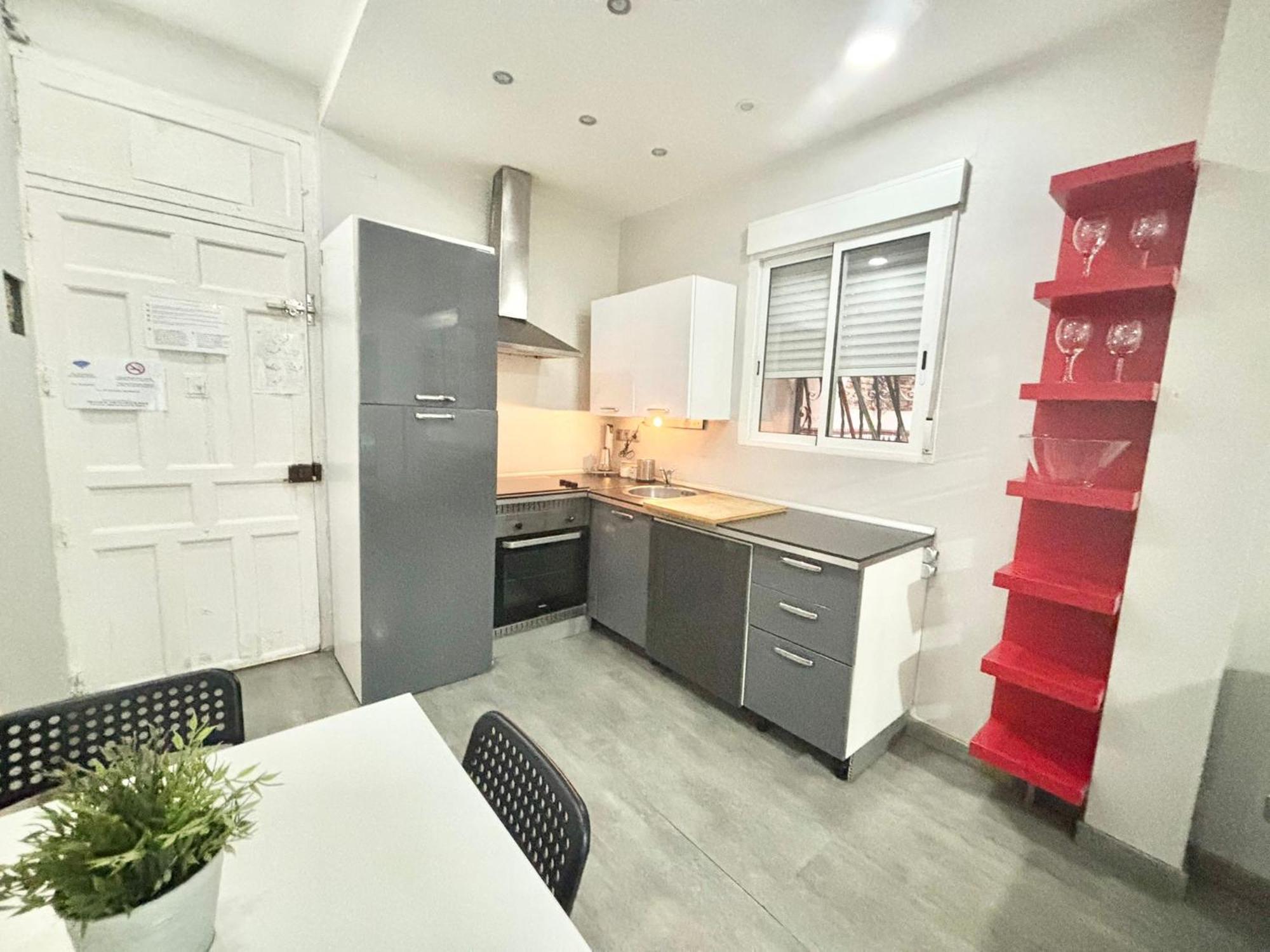 Centro Ferrocarril 2 Metro Delicias Apartment Madrid Luaran gambar